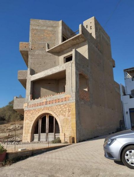 Kalamaki Kreta, Kalamaki: Unfertiges Gebäude direkt am Meer zu verkaufen Haus kaufen